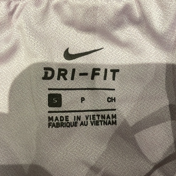 Purple Nike running shorts - Picture 3 of 3